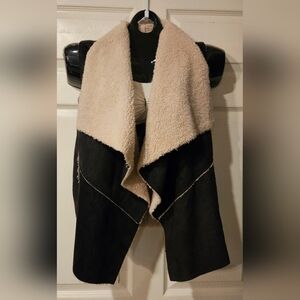 Do Everything in Love Black and Cream Teddy Jacket